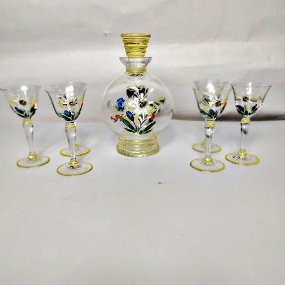 Vienna Wein! Liquor Decanter 6-1 Ounce Cordial Glasses Double Headed Eagle Crest - Picture 2 of 3